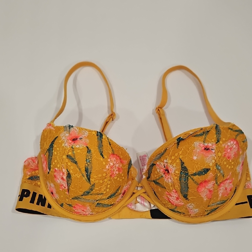 Victoria's Secret PINK Date Push Up Padded Bra